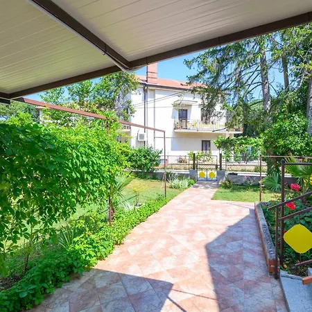 Apartment By The Sea Banjole, - 2229 Pula
