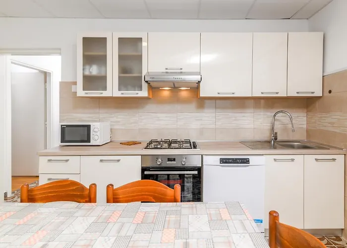 By The Sea Banjole, - 2229